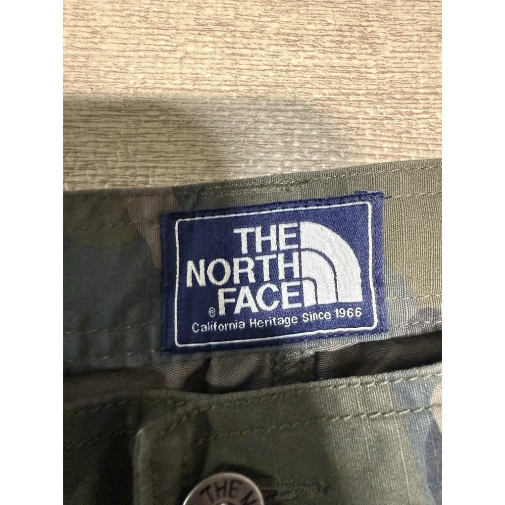 The North Face Cargo Shorts Mens 40 Camo Utility Hiking Outdoor
